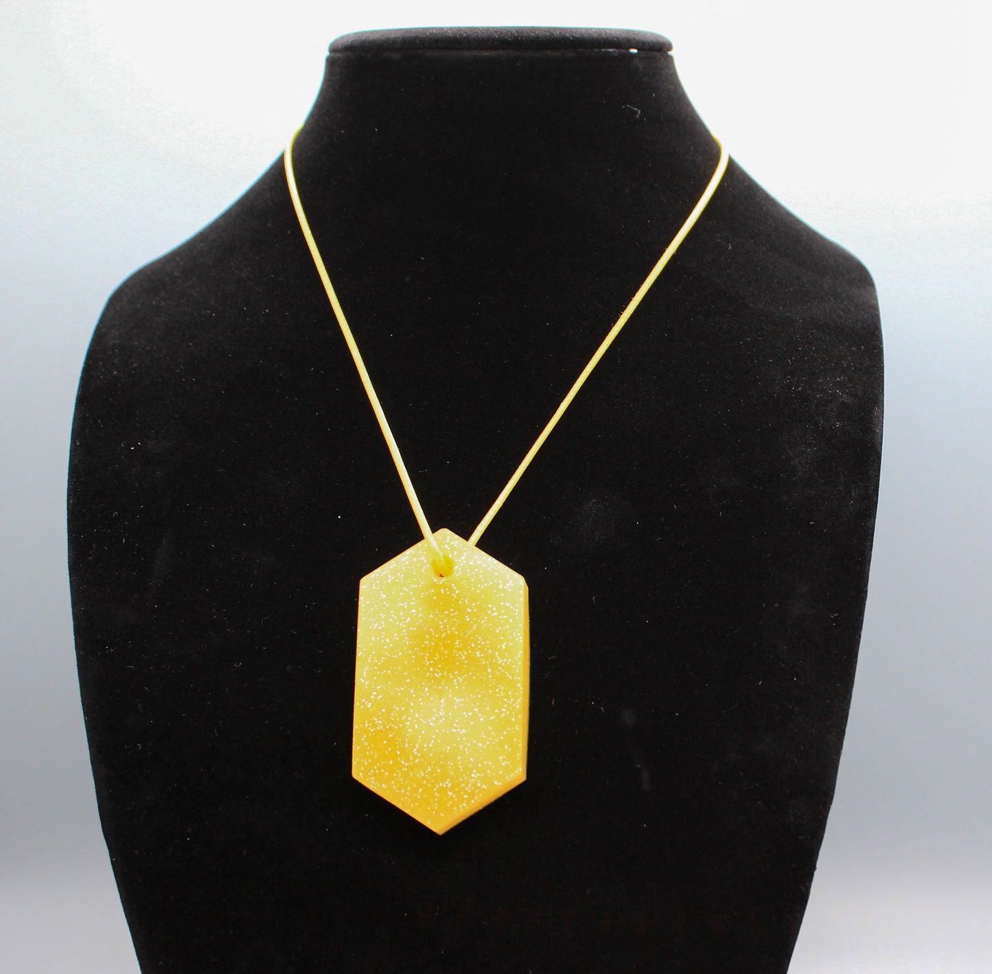 LEMON DIAMOND DROP PENDANT